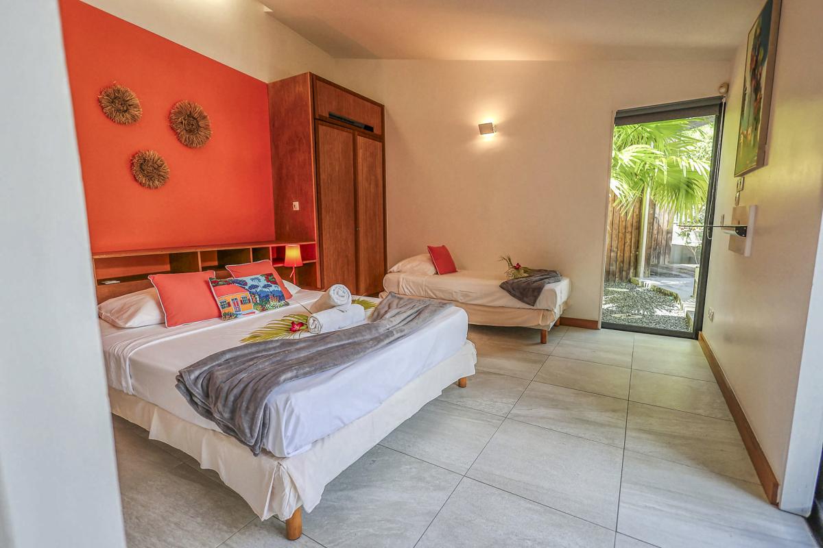 36.Location villa piscine Le Gosier Guadeloupe_Chambre 4
